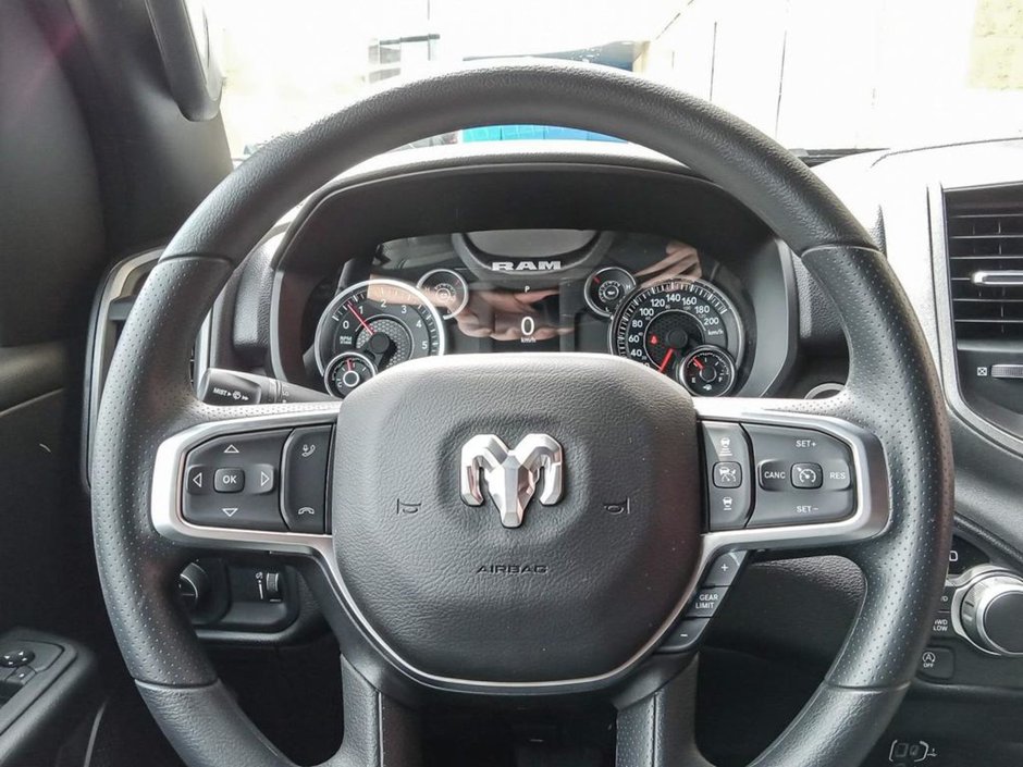 2025 Ram 1500 TRADESMAN SPORT IN DIAMOND BLACK EQUIPPED WITH A 3.6L V6 W/ETORQUE , 4X4 , 8SPD AUTO , TRADESMAN LVL 1 , SPORT APPEARANCE PCKG ,-12