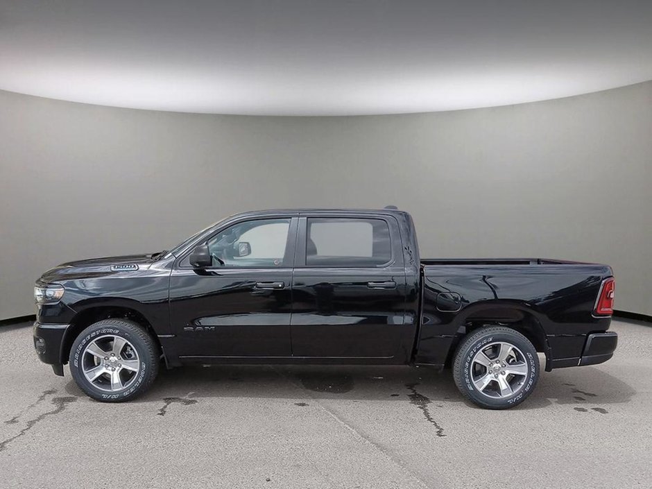 2025 Ram 1500 TRADESMAN SPORT IN DIAMOND BLACK EQUIPPED WITH A 3.6L V6 W/ETORQUE , 4X4 , 8SPD AUTO , TRADESMAN LVL 1 , SPORT APPEARANCE PCKG ,-2