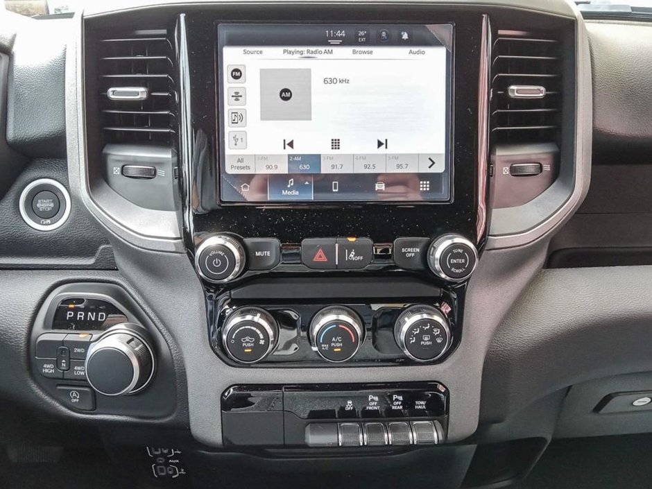 2025 Ram 1500 TRADESMAN SPORT IN DIAMOND BLACK EQUIPPED WITH A 3.6L V6 W/ETORQUE , 4X4 , 8SPD AUTO , TRADESMAN LVL 1 , SPORT APPEARANCE PCKG ,-17