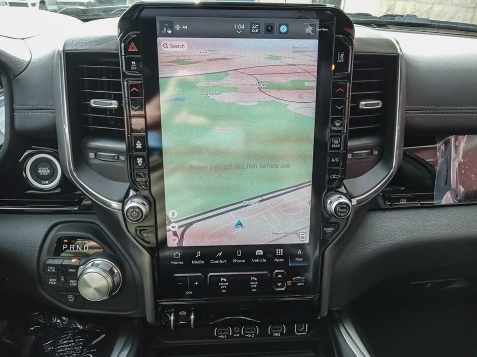 2025 Ram 1500 LARAMIE IN BRIGHT WHITE EUQIPPED WITH A 3.0L TWIN TUBRO I6 , 4X4 , 8SPD AUTO , HANDS FREE DRIVING ASSIST , AIR SUSPENSION , 125L-17