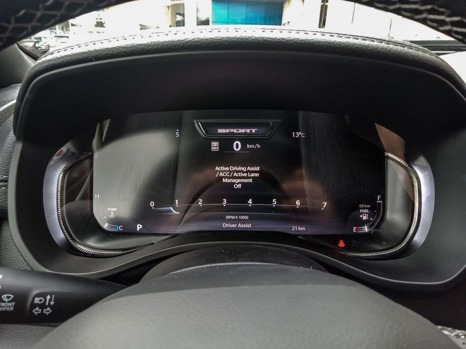 2025 Ram 1500 SPORT IN BRIGHT WHITE EQUIPPED WITH A 3.0L TWIN TURBO HURRICANE I6 , 4X4 , 8SPD AUTO , SPORT HOOD , PANORAMIC SUNROOF , 22INCH A-13