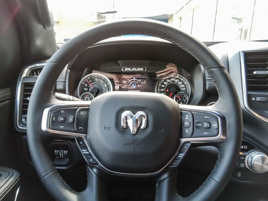 2025 Ram 1500 Laramie-13