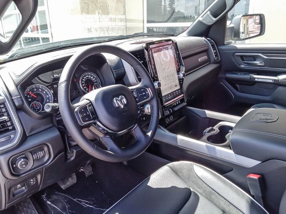 2025 Ram 1500 Laramie-11