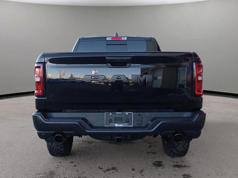 2025 Ram 1500 WARLOCK IN DIAMOND BLACK EQUIPPED WITH A 3.0L TWIN TURBO HURRICANE I6 , 4X4 , 8SPD AUTO , BACKUP CAM , PERF SHOCK ABSORBERS , 18-4