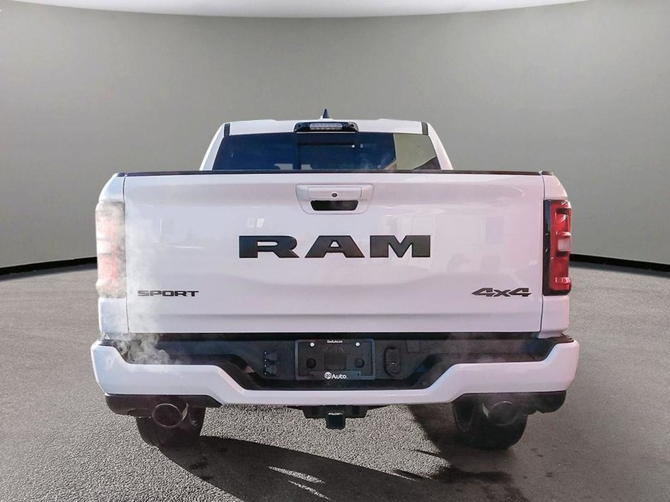 2025 Ram 1500 SPORT NIGHT EDITION IN BRIGHT WHITE EQUIPPED WITH A 3.0L TWIN TURBO I6 , 4X4 , 8SPD AUTO , TECH GROUP , TRAILER TOW GROUP , SPOR-4