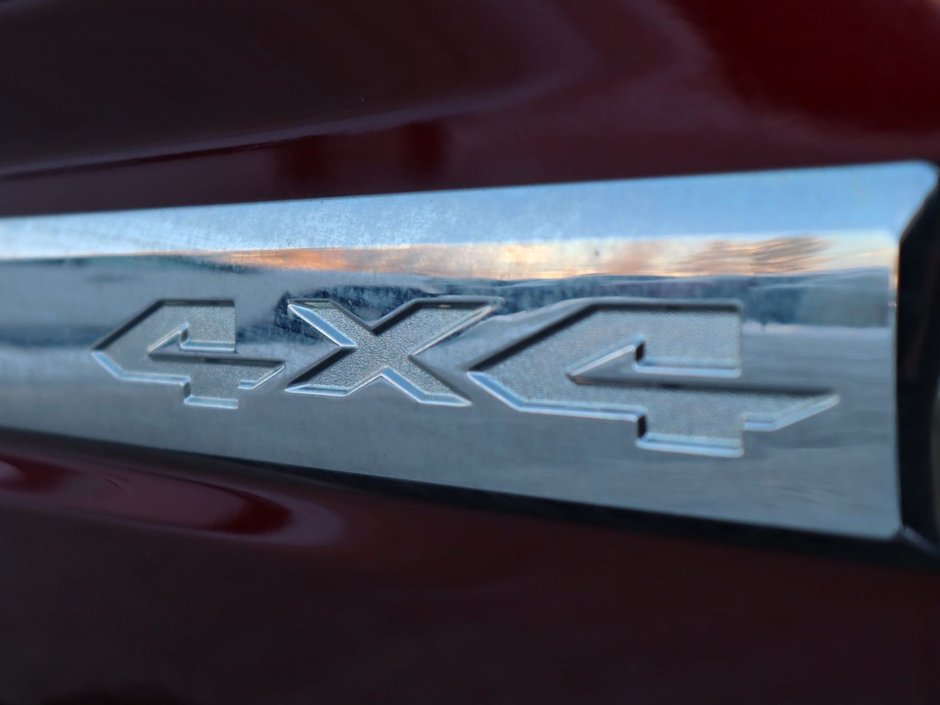 2017 Ram 2500 LIMITED MEGA CAB IN RED PEARL EQUIPPED WITH A 6.7L CUMMINS TURBO DIESEL I6 , 4X4 , 6SPD AUTO , REAR AUTO LVL AIR SUSPENSION , SU-13