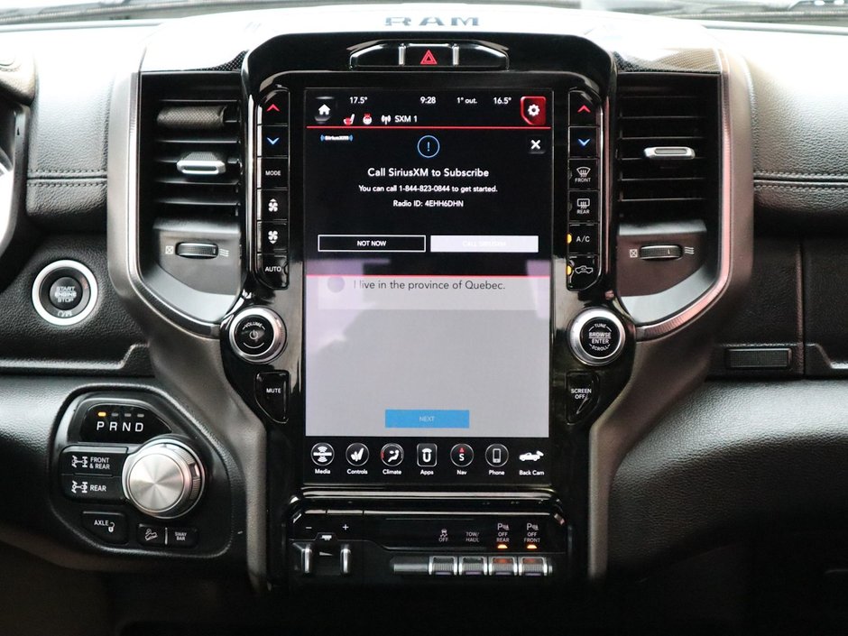 2019 Ram 2500 POWER WAGON IN BRIGHT WHITE EQUIPPED WITH A 6.4L HEMI V8 , 4X4 , 8SPD AUTO , 12INCH W/NAV , 17 SPEAKER HIGH PERF AUDIO , SUNROOF-23