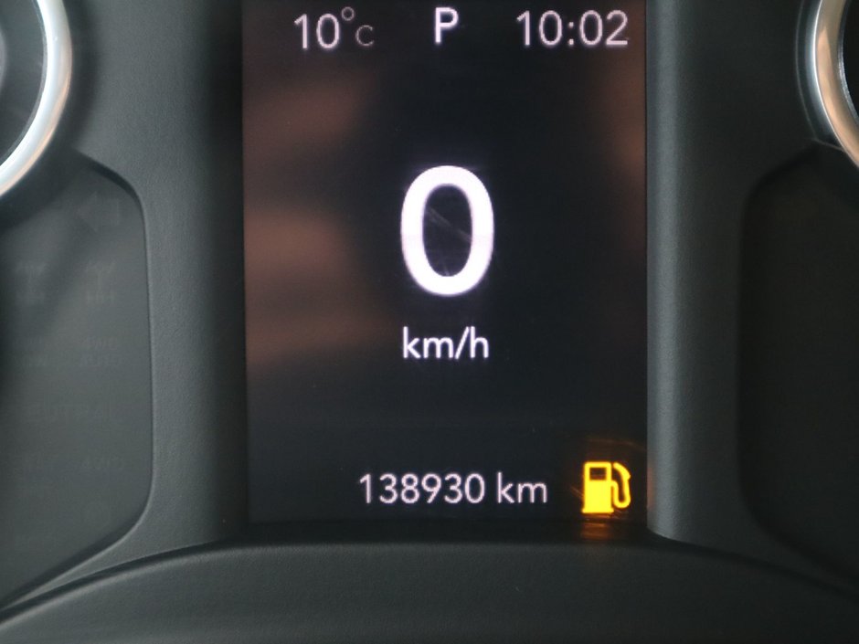 2019 Ram 2500 CREW CAB IN FLAME RED EQUIPPED WITH A 6.4L HEMI V8 , 4X4 , 8SPD AUTO , PROTECTION GROUP , 18INCH RIMS , 6SPEAKER AUDIO , AC-24