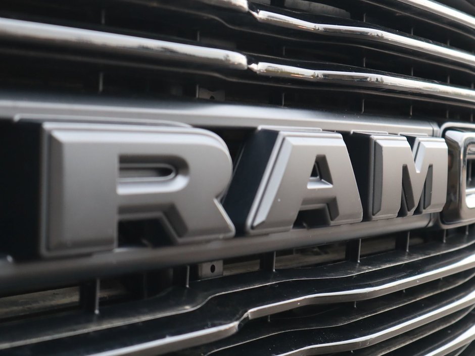 2023 Ram 2500 LARAMIE MEGA CAB NIGHT EDITION IN GRANITE CRYSTAL EQUIPPED WITH A 6.7L CUMMINS TURBO DIESEL I6 , 4X4 , 6SPD AUTO , SUNROOF , LAR-2