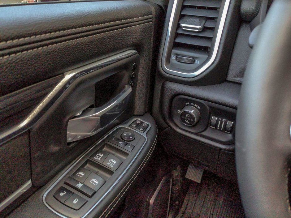 2024 Ram 2500 LARAMIE NIGHT EDITION, 6.7L CUMMINS TURBO DIESEL I-6, SUNROOF, HTD/VNTD FRONT SEATS, ADAPTIVVE CRUISE W/ STOP'N'GO, TRI-FOLD TON-16