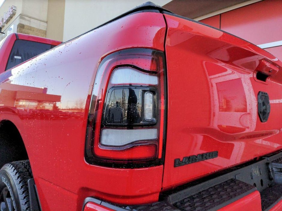 2024 Ram 2500 LARAMIE NIGHT EDITION, 6.7L CUMMINS TURBO DIESEL I-6, SUNROOF, HTD/VNTD FRONT SEATS, ADAPTIVVE CRUISE W/ STOP'N'GO, TRI-FOLD TON-10