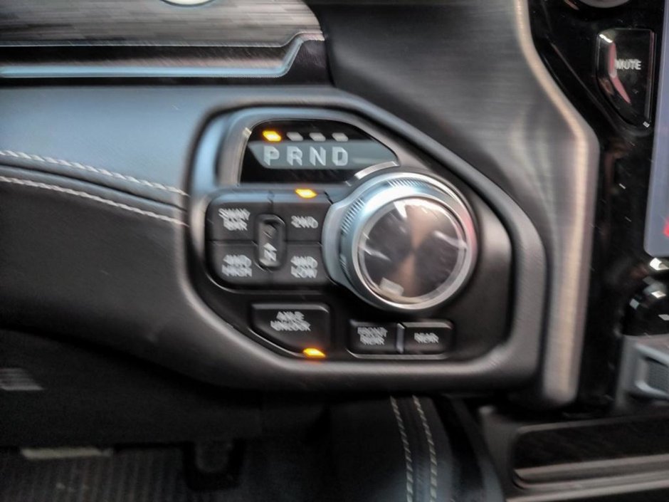 2024 Ram 2500 POWER WAGON, 6.4L HEMI V8, ADAPTIVE CRUISE&STEERING, SUNROOF, RAM ARTICULINK FRONT SUSPENSION, RAIN SENSING WIPER BLADES-17