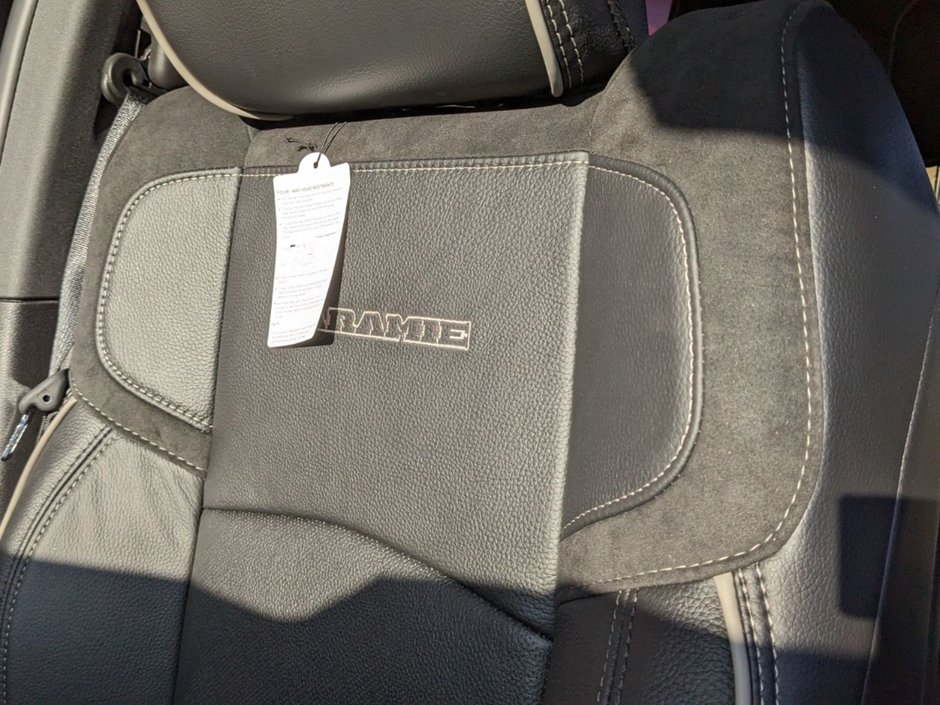 2024 Ram 2500 LARAMIE NIGHT EDITION, 6.7L CUMMINS TURBO DIESEL I-6, SUNROOF, HTD/VNTD FRONT SEATS, 12 UCONNECT 5 W/NAV, 17 SPKR HARMAN/KARDON-10