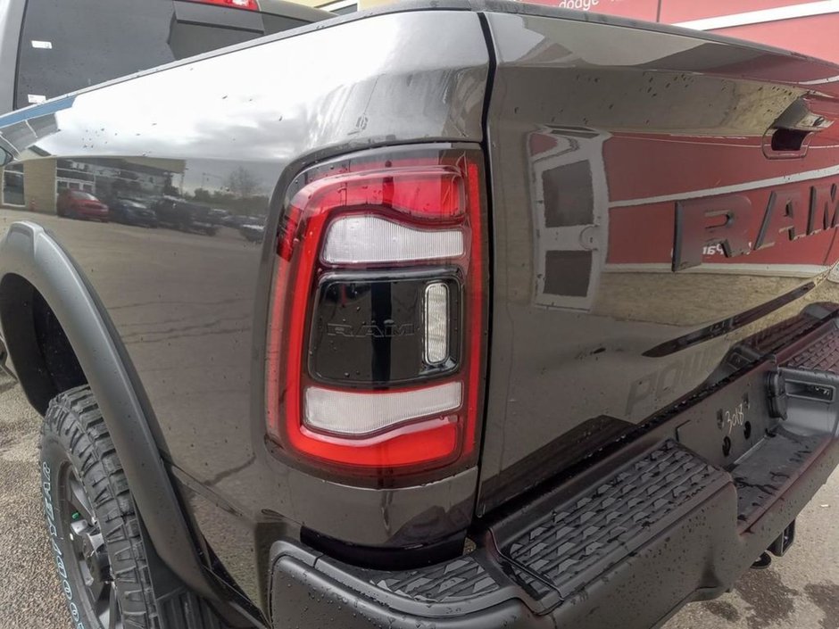 2024 Ram 2500 POWER WAGON IN GRANITE CRYSTAL METALLIC EQUIPPED WITH A 6.4L HEMI V8 , 4X4 , 8SPD AUTO , SUNROOF , 12INCH TOUCHSCREEN W/NAV , AL-10