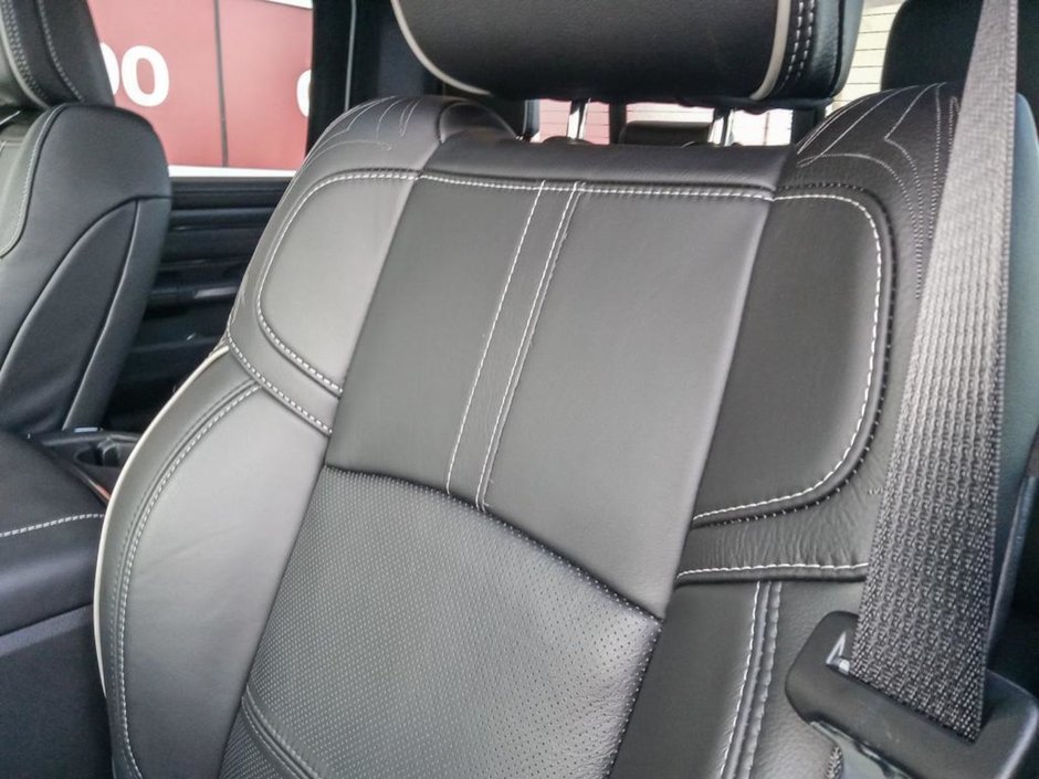 2024 Ram 2500 LIMITED NIGHT EDITION IN BRIGHT WHITE EQUIPPED WITH A 6.7L CUMMINS TURBO DIESEL , 4X4 , 6SPD AUTO , LIMITED LVL 1 , TONNEAU , SU-18