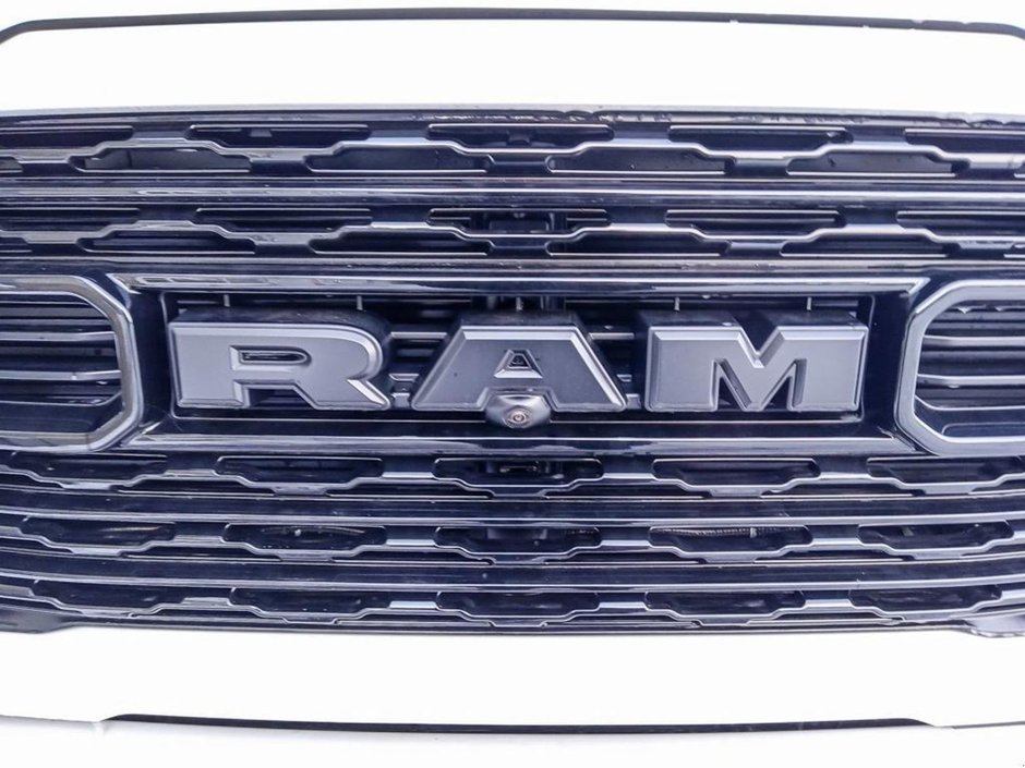 2024 Ram 2500 LIMITED NIGHT EDITION IN BRIGHT WHITE EQUIPPED WITH A 6.7L CUMMINS TURBO DIESEL , 4X4 , 6SPD AUTO , LIMITED LVL 1 , TONNEAU , SU-8