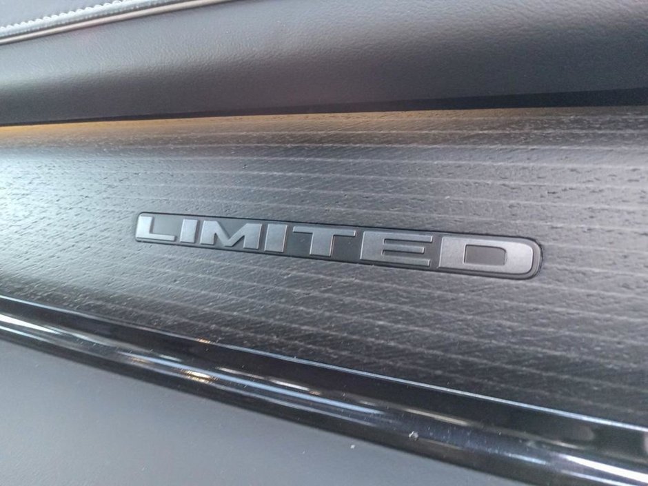 2024 Ram 2500 LIMITED NIGHT EDITION IN BRIGHT WHITE EQUIPPED WITH A 6.7L CUMMINS TURBO DIESEL , 4X4 , 6SPD AUTO , LIMITED LVL 1 , TONNEAU , SU-24