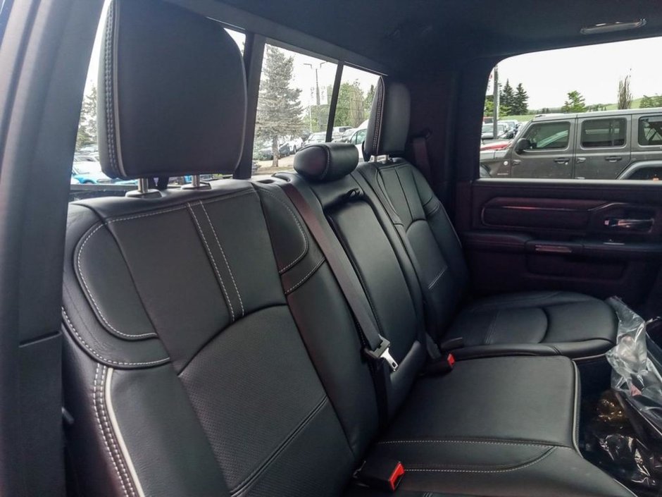 2024 Ram 2500 LIMITED IN PATRIOT BLUE PEARL EQUIPPED WITH A 6.7L CUMMINS TURBO DIESEL , 4X4 , 6SPD AUTO , SUNROOF , LIMITED LVL 1 , 5TH WHEEL-22