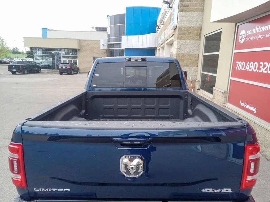 2024 Ram 2500 LIMITED IN PATRIOT BLUE PEARL EQUIPPED WITH A 6.7L CUMMINS TURBO DIESEL , 4X4 , 6SPD AUTO , SUNROOF , LIMITED LVL 1 , 5TH WHEEL-11