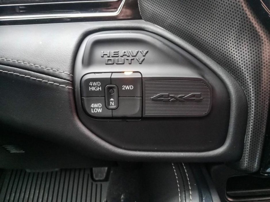 2024 Ram 2500 LIMITED IN PATRIOT BLUE PEARL EQUIPPED WITH A 6.7L CUMMINS TURBO DIESEL , 4X4 , 6SPD AUTO , SUNROOF , LIMITED LVL 1 , 5TH WHEEL-17