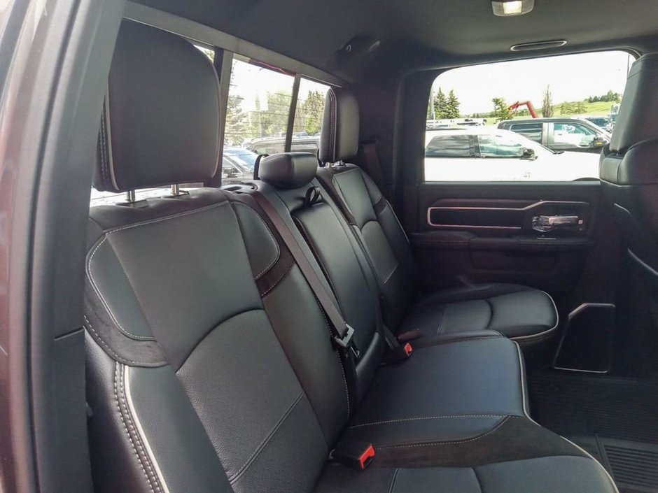 2024 Ram 2500 LARAMIE NIGHT EDITION IN GRANITE METALLIC EQUIPPED WITH A 6.7L CUMMINS TURBO DIESEL , 4X4 , 6SPD AUTO , SUNROOF , TONNEAU , LARA-21