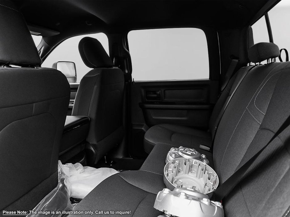 2024 Ram 2500 TRADESMAN IN BRIGHT WHITE EQUIPPED WITH A 6.4L HEMI V8 , 4X4 , 8SPD AUTO , 8.4INCH TOUCHSCREEN , APPLE CARPLAY/ANDROID AUTO , TR-17