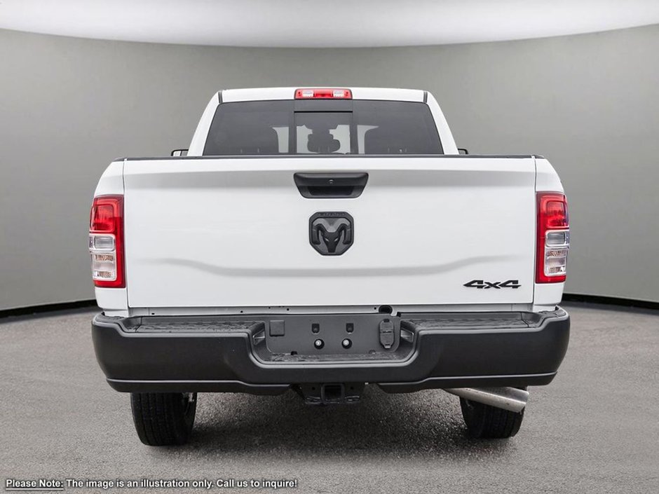 2024 Ram 2500 TRADESMAN IN BRIGHT WHITE EQUIPPED WITH A 6.4L HEMI V8 , 4X4 , 8SPD AUTO , 8.4INCH TOUCHSCREEN , APPLE CARPLAY/ANDROID AUTO , TR-4