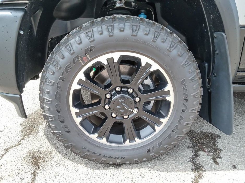 2024 Ram 2500 REBEL IN BILLET SILVER EQUIPPED WITH A 6.7L CUMMINS TURBO DIESEL , 4X4 , 6SPD AUTO , REAR AUTO LVL AIR SUSPENSION , POWER RUNNIN-5