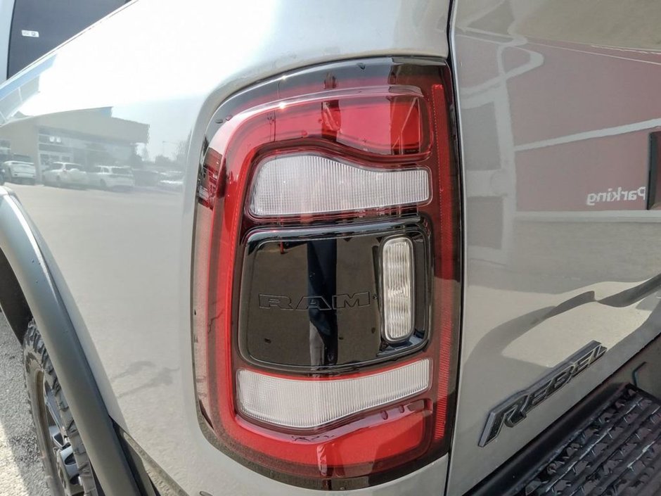 2024 Ram 2500 REBEL IN BILLET SILVER EQUIPPED WITH A 6.7L CUMMINS TURBO DIESEL , 4X4 , 6SPD AUTO , REAR AUTO LVL AIR SUSPENSION , POWER RUNNIN-10