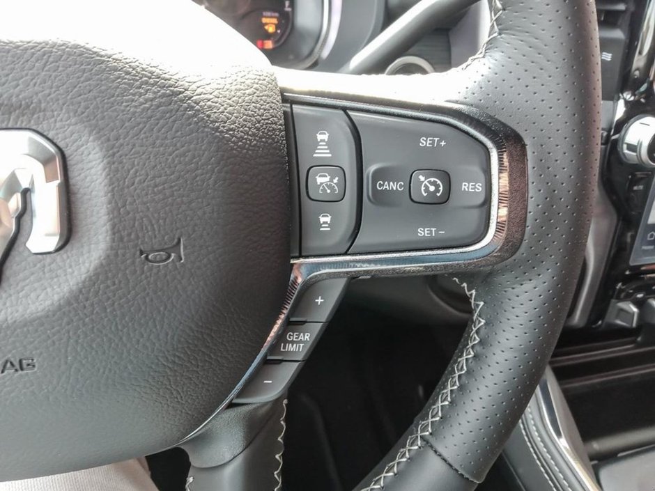 2024 Ram 2500 REBEL IN BILLET SILVER EQUIPPED WITH A 6.7L CUMMINS TURBO DIESEL , 4X4 , 6SPD AUTO , REAR AUTO LVL AIR SUSPENSION , POWER RUNNIN-14