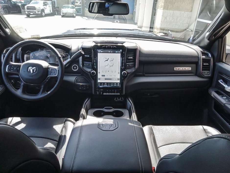 2024 Ram 2500 REBEL IN DIAMOND BLACK EQUIPPED WITH A 6.7L CUMMINS TURBO DIESEL , 6SPD AUTO , 4X4 , TOWING TECH GROUP , LVL 1 EQUIPMENT , 20INC-22