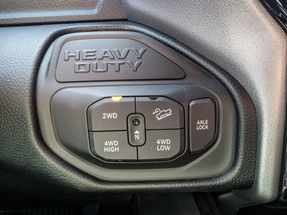 2024 Ram 2500 REBEL IN DIAMOND BLACK EQUIPPED WITH A 6.7L CUMMINS TURBO DIESEL , 6SPD AUTO , 4X4 , TOWING TECH GROUP , LVL 1 EQUIPMENT , 20INC-16