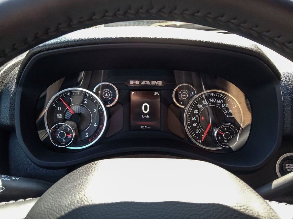 2024 Ram 2500 BIG HORN IN OMAHA ORANGE EQUIPPED WITH A 6.7L CUMMINS TURBO DIESEL I6 , 4X4 , 6SPD AUTO , 12INCH W/NAV , REMOTE START , ALPINE A-13