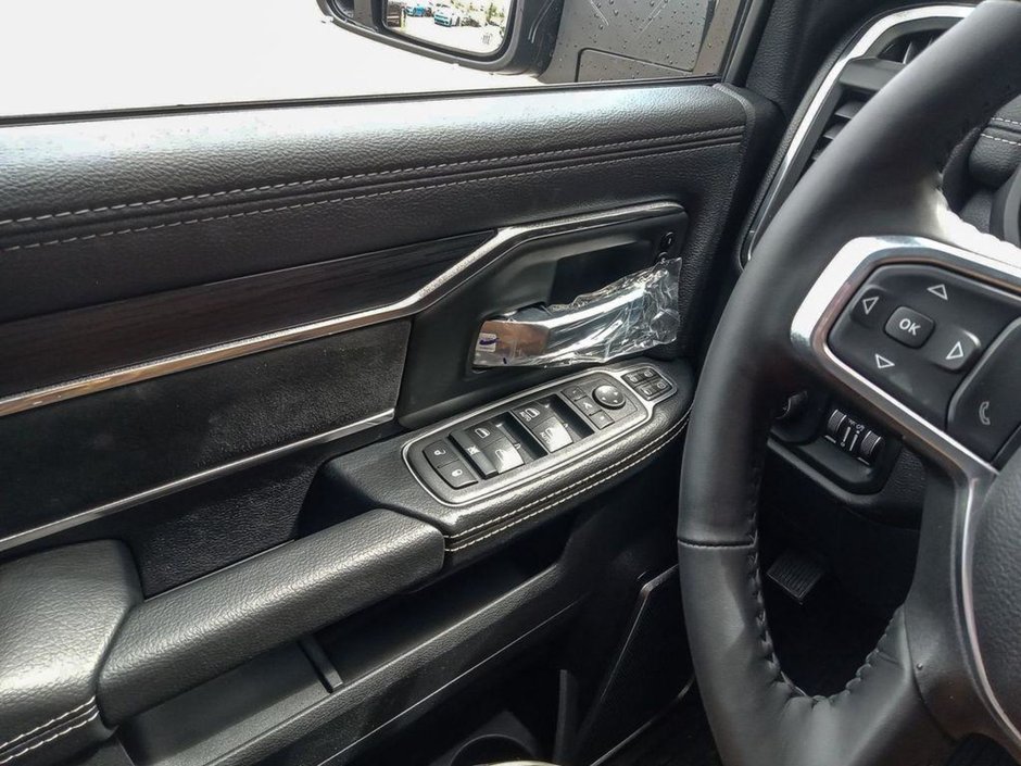 2024 Ram 2500 Laramie-16