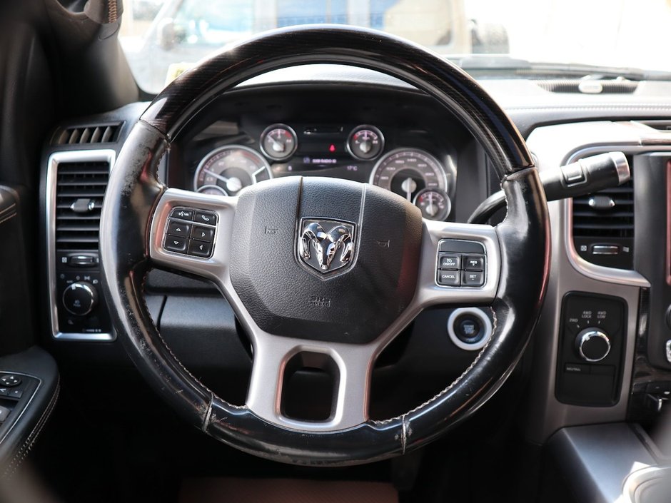 2018 Ram 3500 LIMITED IN RED PEARL EQUIPPED WITH A 6.7L CUMMINS TURBO DIESEL I6 , 4X4 , 6SPD AUTO , RUNNING BOARDS , 5TH WHEEL & GOOSENECK TOW-29