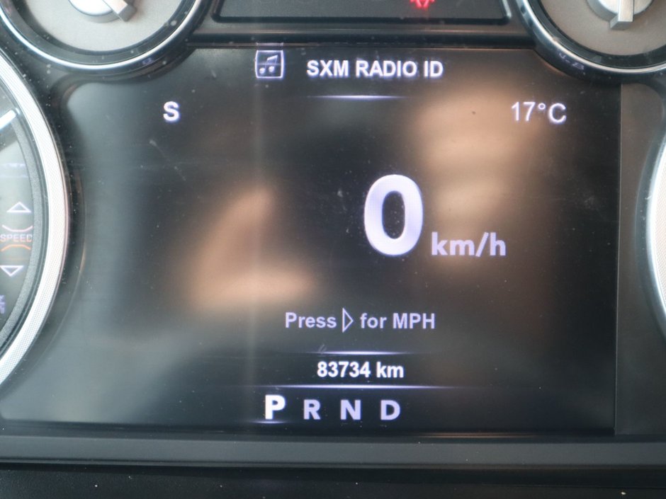 2018 Ram 3500 LIMITED IN RED PEARL EQUIPPED WITH A 6.7L CUMMINS TURBO DIESEL I6 , 4X4 , 6SPD AUTO , RUNNING BOARDS , 5TH WHEEL & GOOSENECK TOW-31