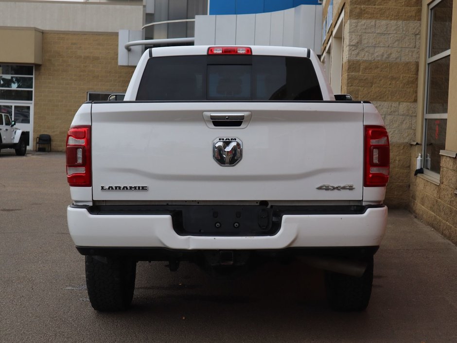 2019 Ram 3500 LARAMIE IN BRIGHT WHITE EQUIPPED WITH A 6.7L HO CUMMINS TURBO DIESEL I6 , 4X4 , 6SPD AISIN HD AUTO , LARAMIE LVL 2 , SPORT APPEA-8