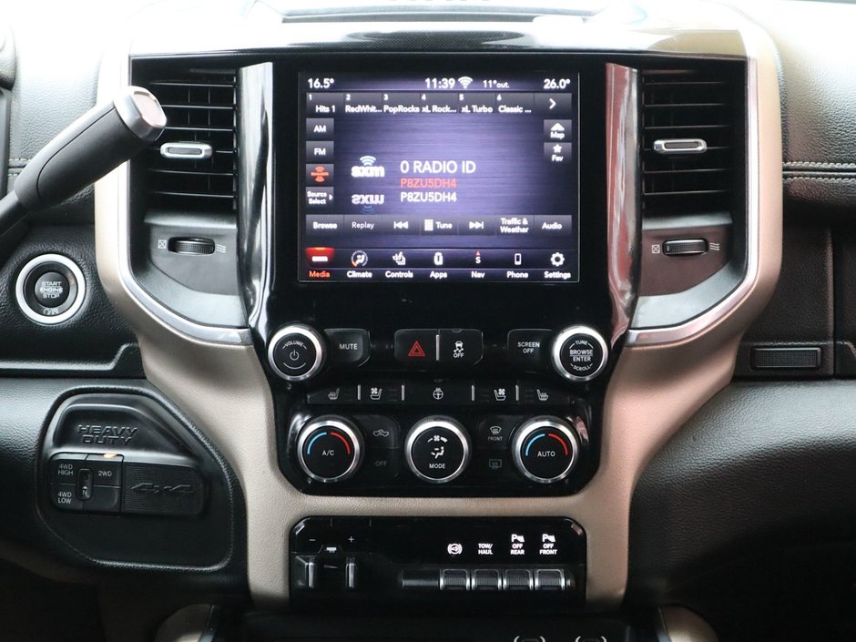 2019 Ram 3500 LARAMIE IN BRIGHT WHITE EQUIPPED WITH A 6.7L HO CUMMINS TURBO DIESEL I6 , 4X4 , 6SPD AISIN HD AUTO , LARAMIE LVL 2 , SPORT APPEA-27