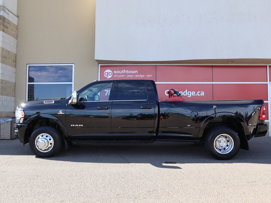 2023 Ram 3500 LIMITED LONGHORN IN DIAMOND BLACK EQUIPPED WITH A 6.7L HO CUMMINS TUBRO DIESEL I6 , 4X4 , 6SPD AISIN HD AUTO , DUALLY , REAR AUT-6