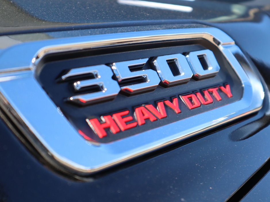 2023 Ram 3500 LIMITED LONGHORN IN DIAMOND BLACK EQUIPPED WITH A 6.7L HO CUMMINS TUBRO DIESEL I6 , 4X4 , 6SPD AISIN HD AUTO , DUALLY , REAR AUT-11