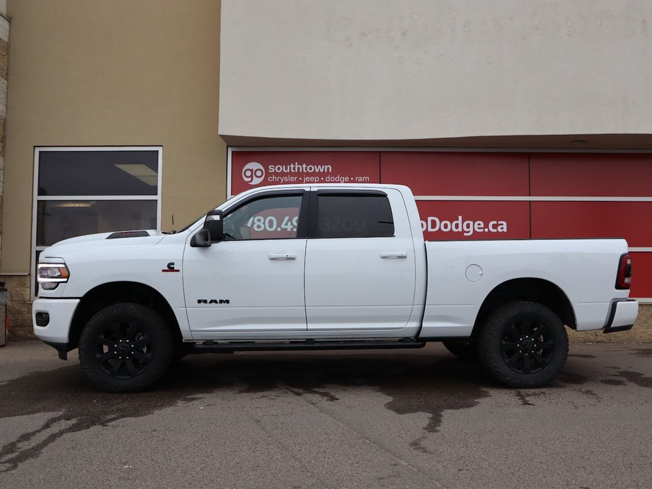 2023 Ram 3500 LARAMIE IN BRIGHT WHITE EQUIPPED WITH A 6.7L CUMMINS TURBO DIESEL I6 , 4X4 , 6SPD AUTO , REAR AUTO LVL AIR SUSPENSION , LARAMIE-6