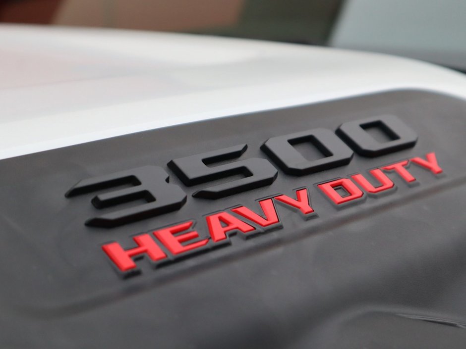 2023 Ram 3500 LARAMIE IN BRIGHT WHITE EQUIPPED WITH A 6.7L CUMMINS TURBO DIESEL I6 , 4X4 , 6SPD AUTO , REAR AUTO LVL AIR SUSPENSION , LARAMIE-11