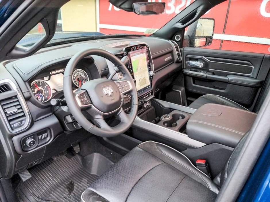 2024 Ram 3500 LARAMIE, 6.7L CUMMINS TURBO DIESEL I-6, HTD/VEN FRONT SEATS, 12 UCONNECT 5 W/NAV, 17SPKR HARMAN/KARDON PREMIUM SOUND SUNROOF, RE-11