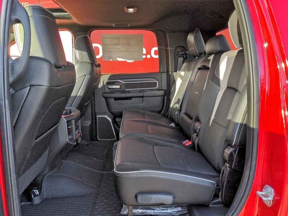 2024 Ram 3500 LARAMIE, 6.7L CUMMINS TURBO DIESEL I-6, 12 UCONNECT 5 W/ NAV, HTD/VEN FRONT SEATS, SUNROOF, 17SPKR HARMAN/KARDON PREMIUM SOUND-23