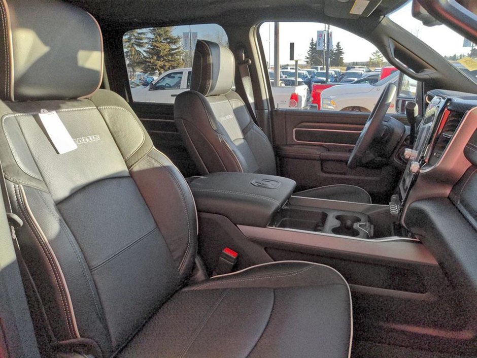 2024 Ram 3500 LARAMIE, 6.7L CUMMINS TURBO DIESEL I-6, 12 UCONNECT 5 W/ NAV, HTD/VEN FRONT SEATS, SUNROOF, 17SPKR HARMAN/KARDON PREMIUM SOUND-22