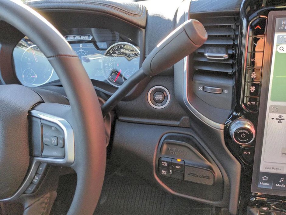 2024 Ram 3500 LARAMIE, 6.7L CUMMINS TURBO DIESEL I-6, 12 UCONNECT 5 W/ NAV, HTD/VEN FRONT SEATS, SUNROOF, 17SPKR HARMAN/KARDON PREMIUM SOUND-17