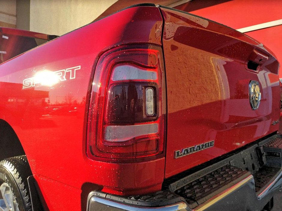 2024 Ram 3500 LARAMIE, 6.7L CUMMINS TURBO DIESEL I-6, 12 UCONNECT 5 W/ NAV, HTD/VEN FRONT SEATS, SUNROOF, 17SPKR HARMAN/KARDON PREMIUM SOUND-10