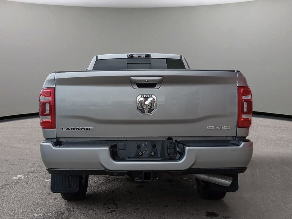 2024 Ram 3500 LARAMIE, 6.7L CUMMINS TURBO DIESEL I-6, 12 UCONNECT 5 W/ NAV, HTD/VEN FRONT SEATS, SUNROOF, 17SPKR HARMAN/KARDON PREMIUM SOUND-4
