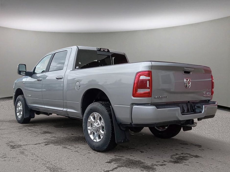 2024 Ram 3500 LARAMIE, 6.7L CUMMINS TURBO DIESEL I-6, 12 UCONNECT 5 W/ NAV, HTD/VEN FRONT SEATS, SUNROOF, 17SPKR HARMAN/KARDON PREMIUM SOUND-3