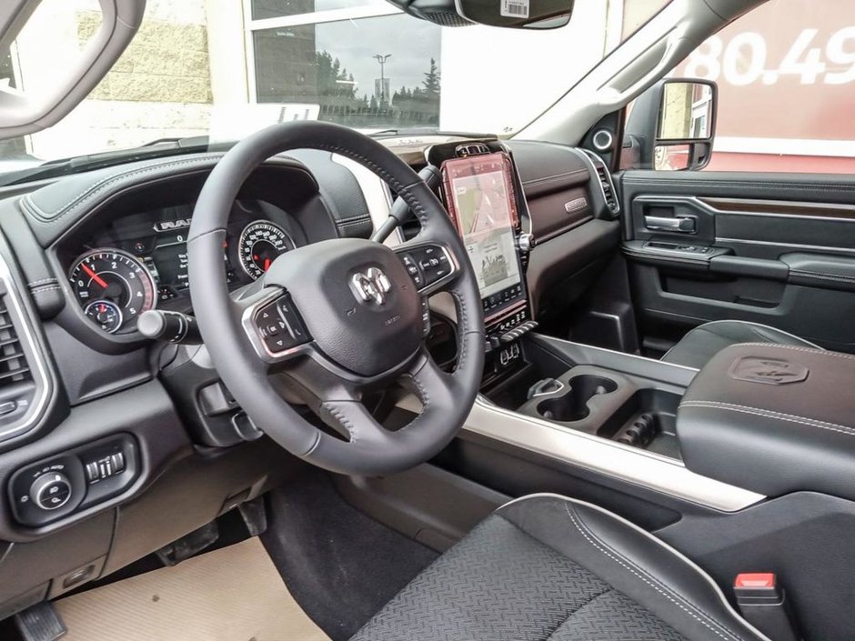 2024 Ram 3500 LARAMIE, 6.7L CUMMINS TURBO DIESEL I-6, 12 UCONNECT 5 W/ NAV, HTD/VEN FRONT SEATS, SUNROOF, 17SPKR HARMAN/KARDON PREMIUM SOUND-11